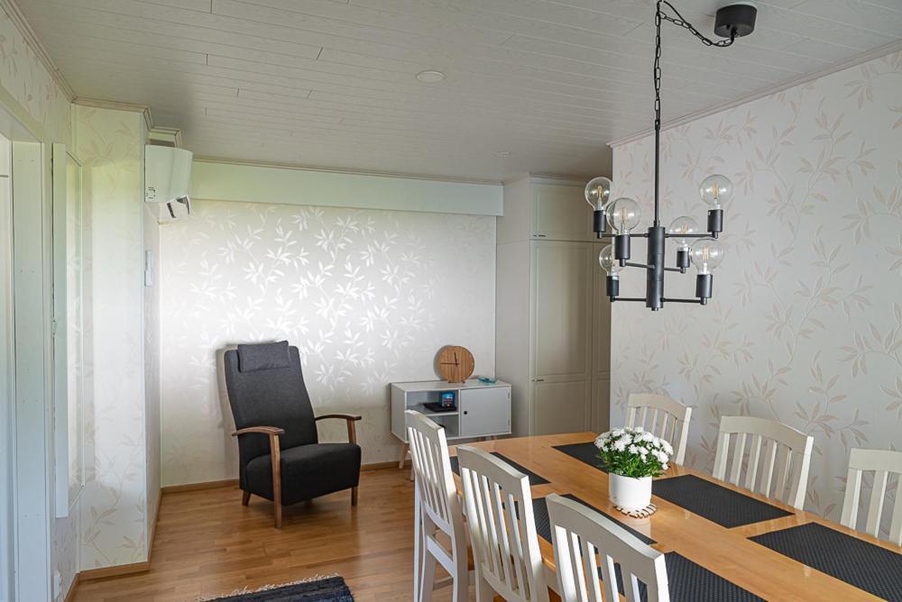Omakotitalo Keskustan Laehellae Apartment